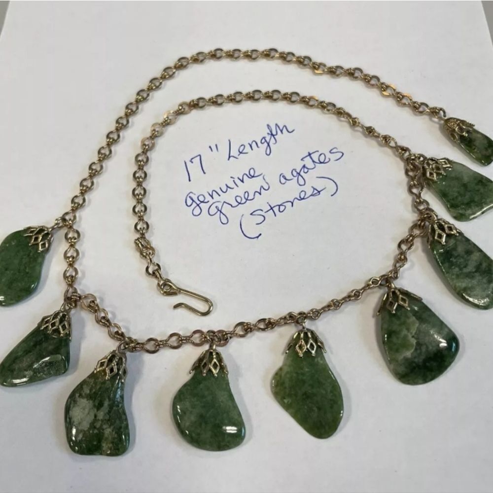 Genuine Green Agate Vintage Necklace With Lovely Stones